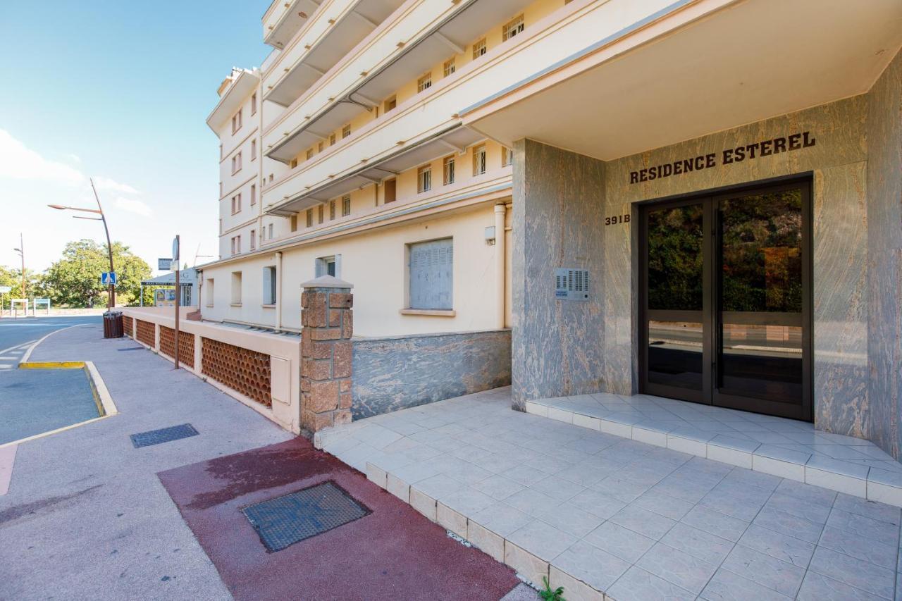 L'Estérel YourHostHelper Mandelieu Exterior foto